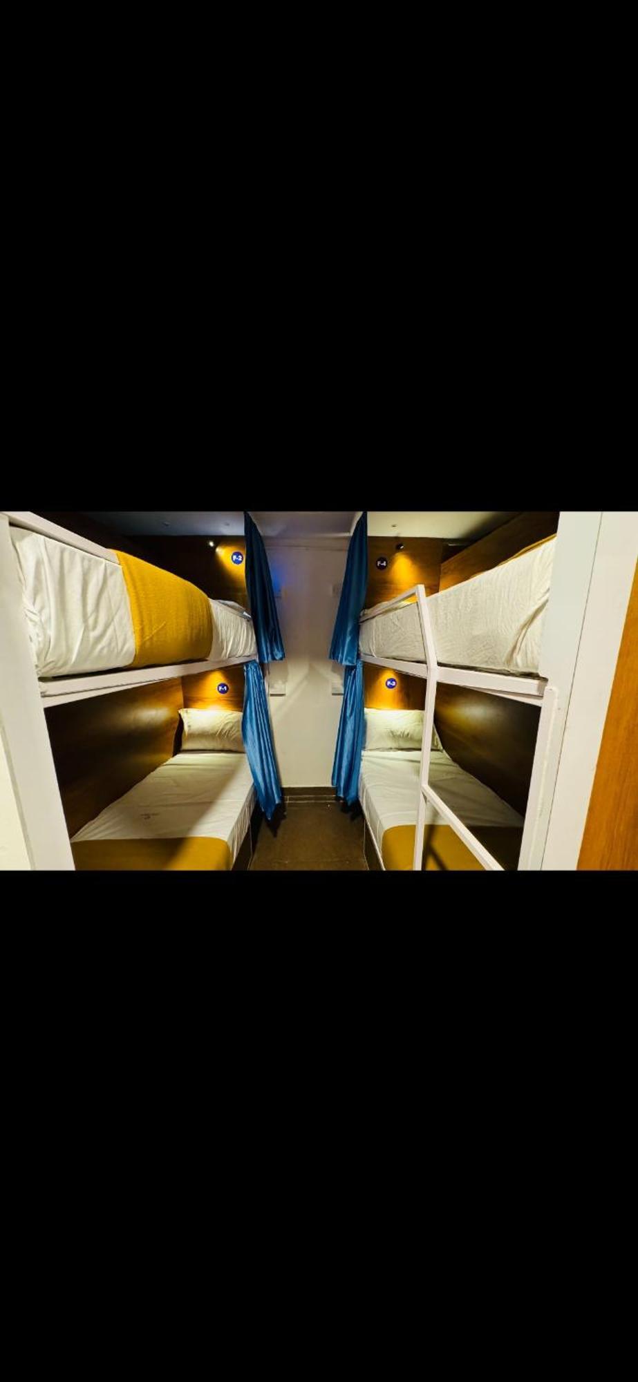 Lowfare Hotels Kozhikode Exteriör bild