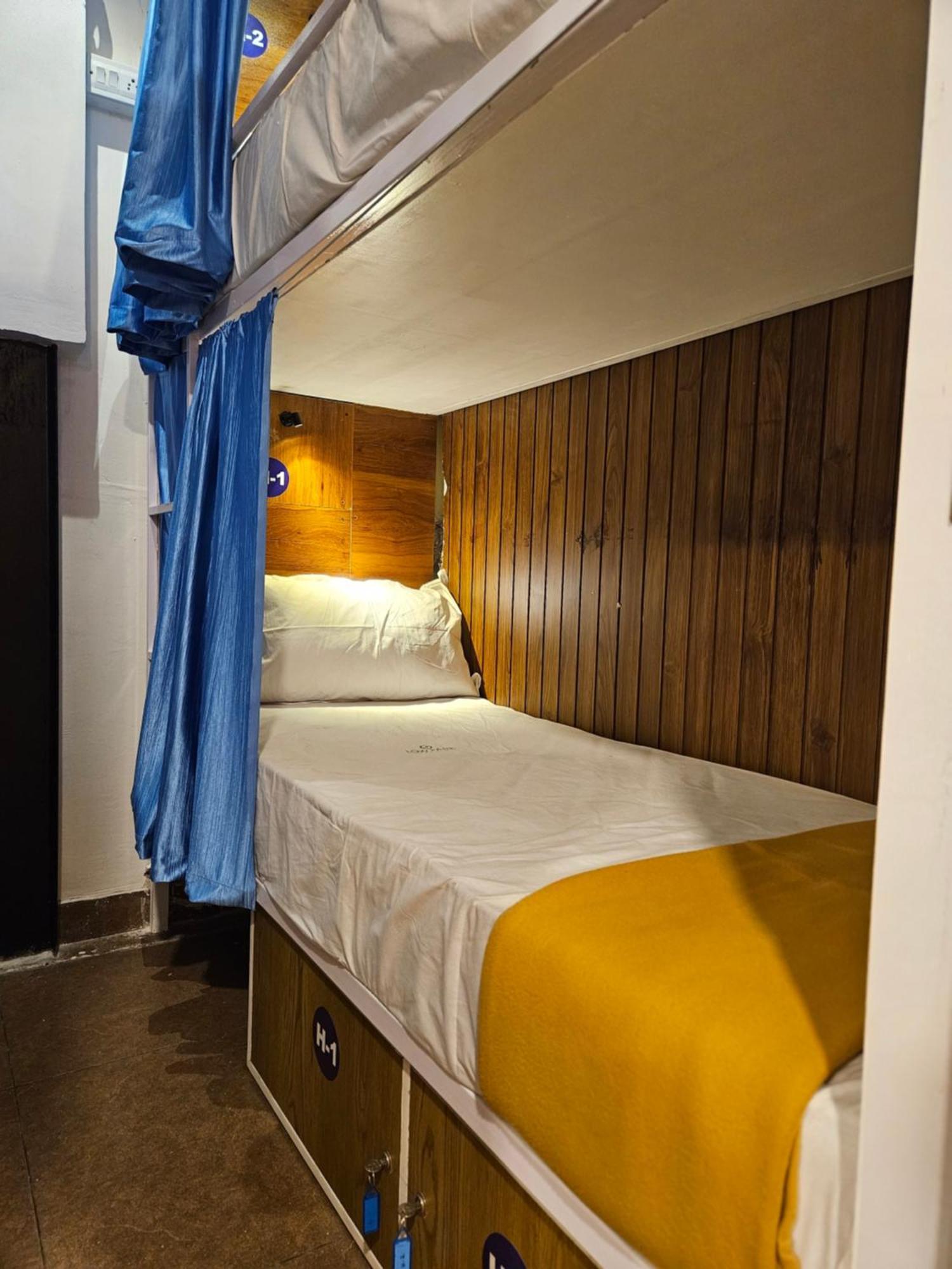 Lowfare Hotels Kozhikode Exteriör bild