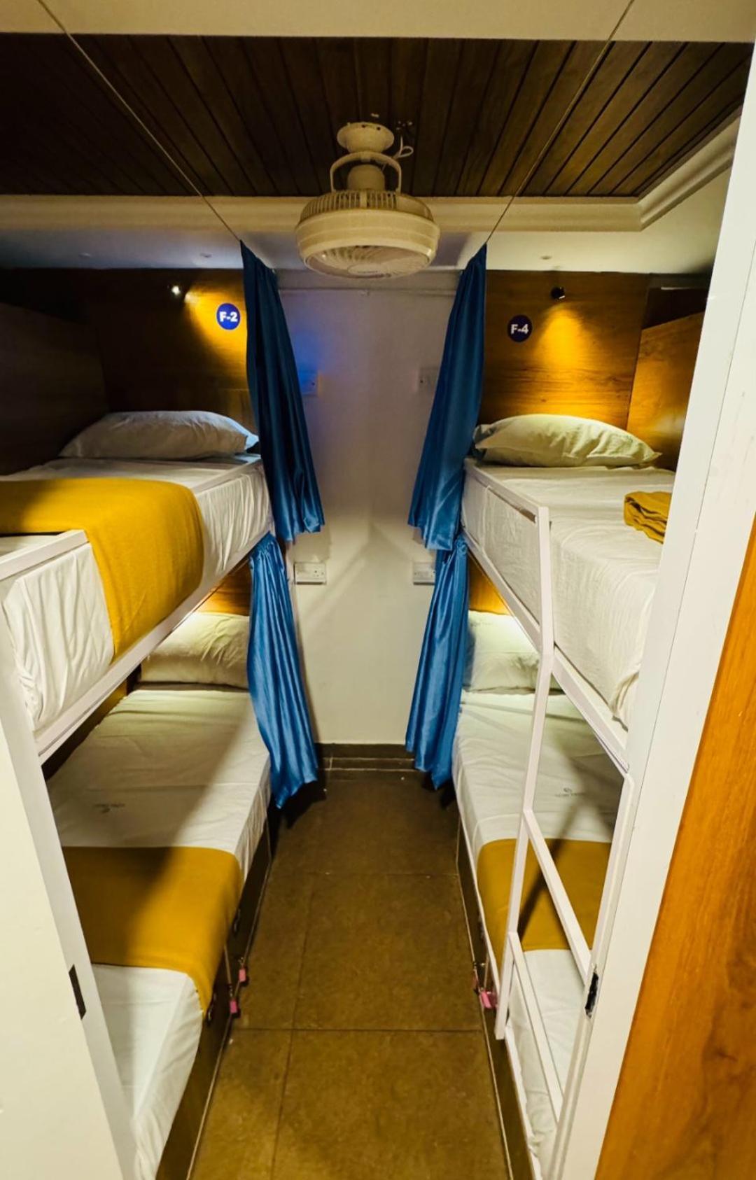 Lowfare Hotels Kozhikode Exteriör bild